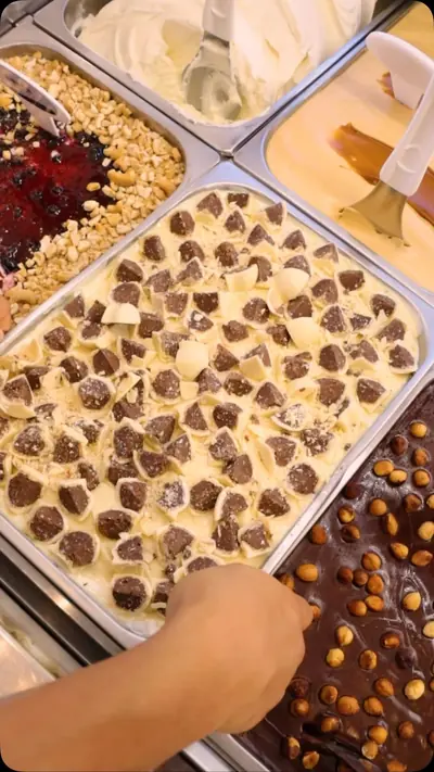 Anúncio de Dubelato Itatiba: Gelato sabor Ouro Branco (chocolate)