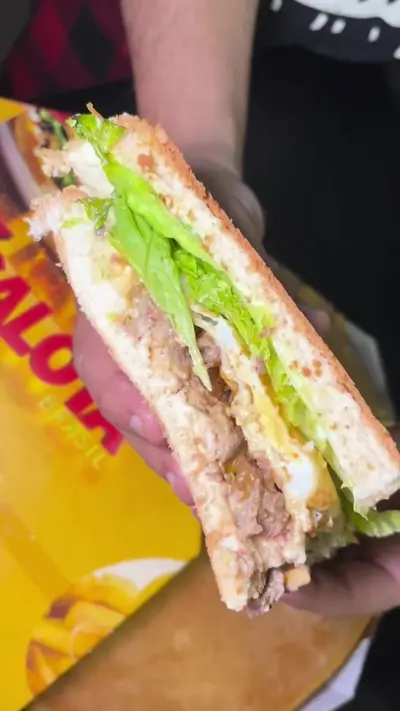Anúncio de X Calota Itatiba: Hambúrguer X Calota Strogonoff de Frango, delivery